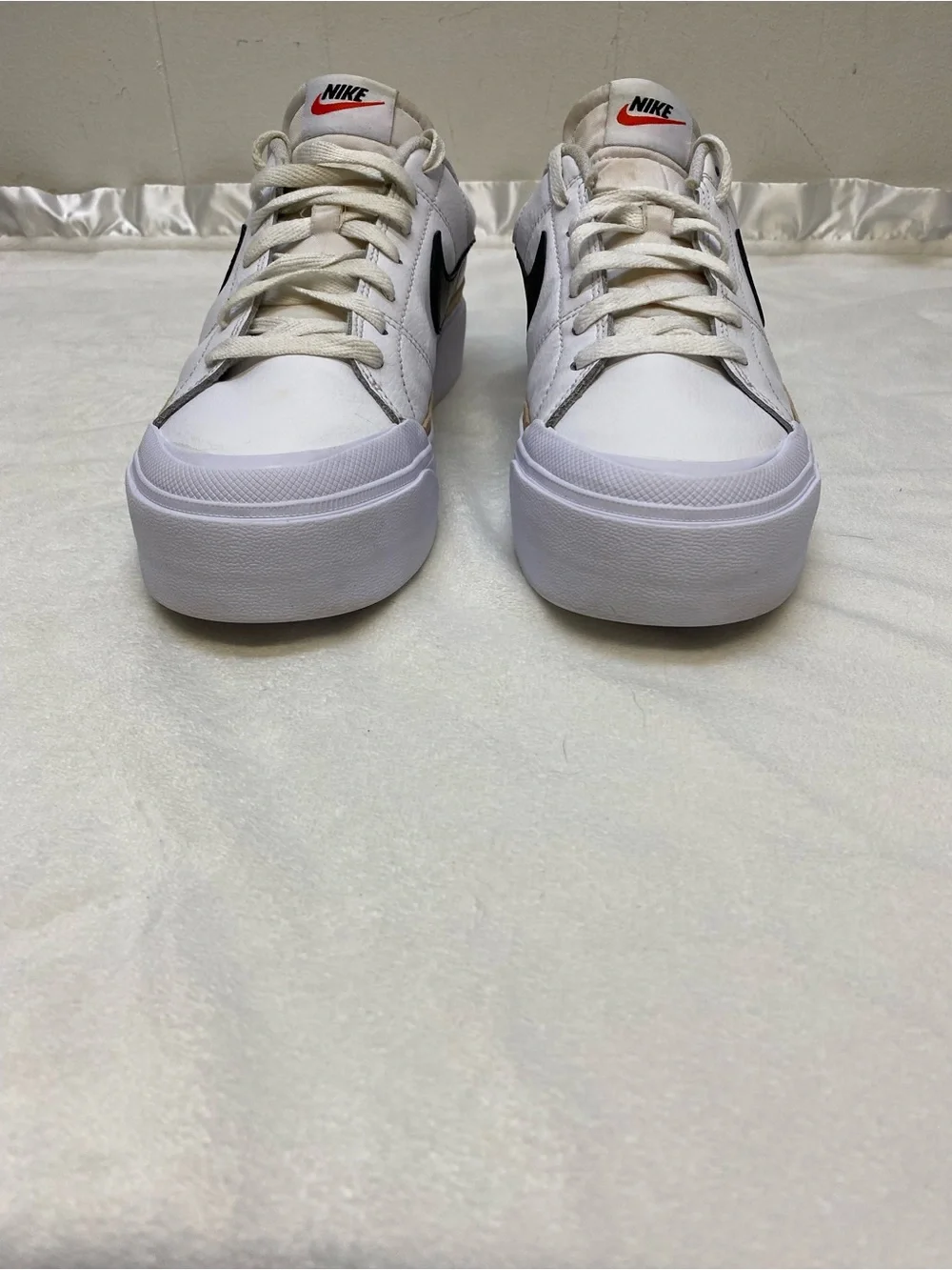 Nike Women's Court Legacy Lift Women Casual Platform Shoes Sneaker size 9.5